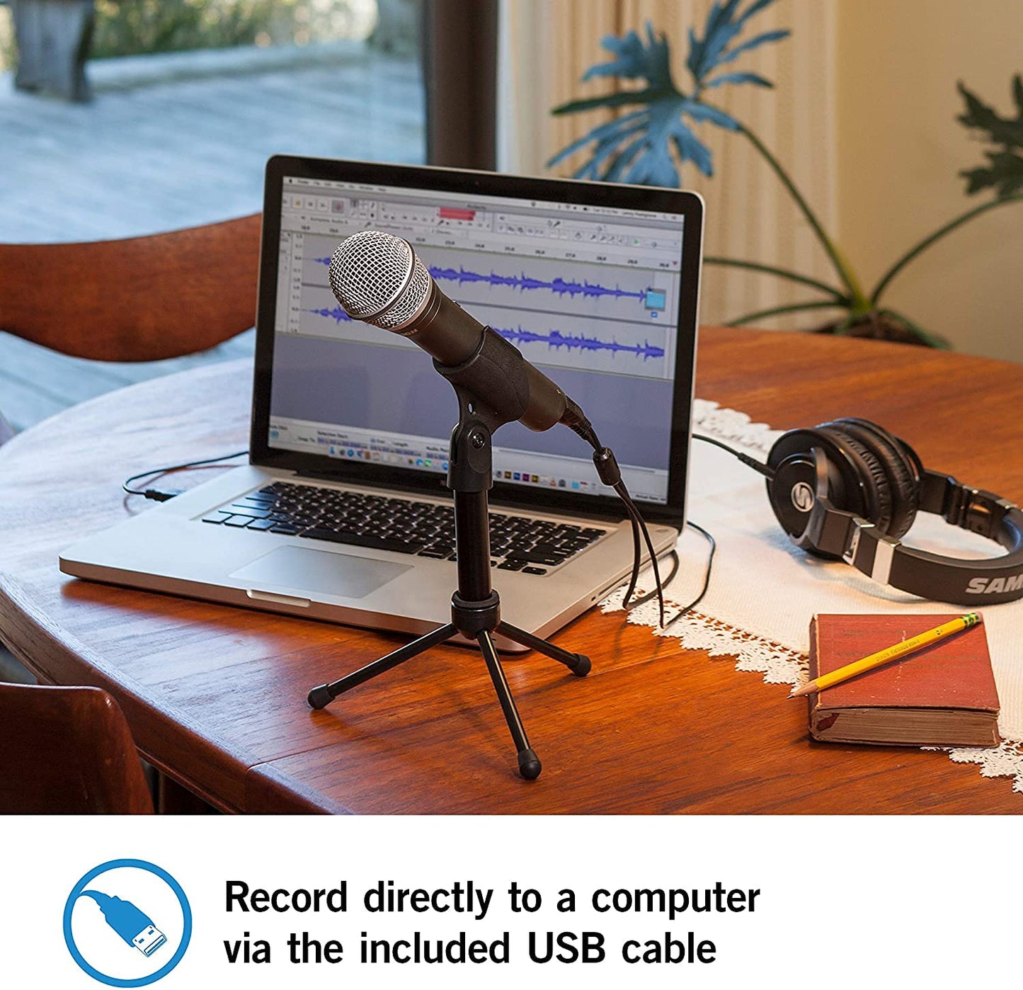 Samson Technologies Q2U USB/XLR Dynamic Microphone Recording and Podcasting Pack (Includes Mic Clip, Desktop Stand, Windscreen and Cables), Silver